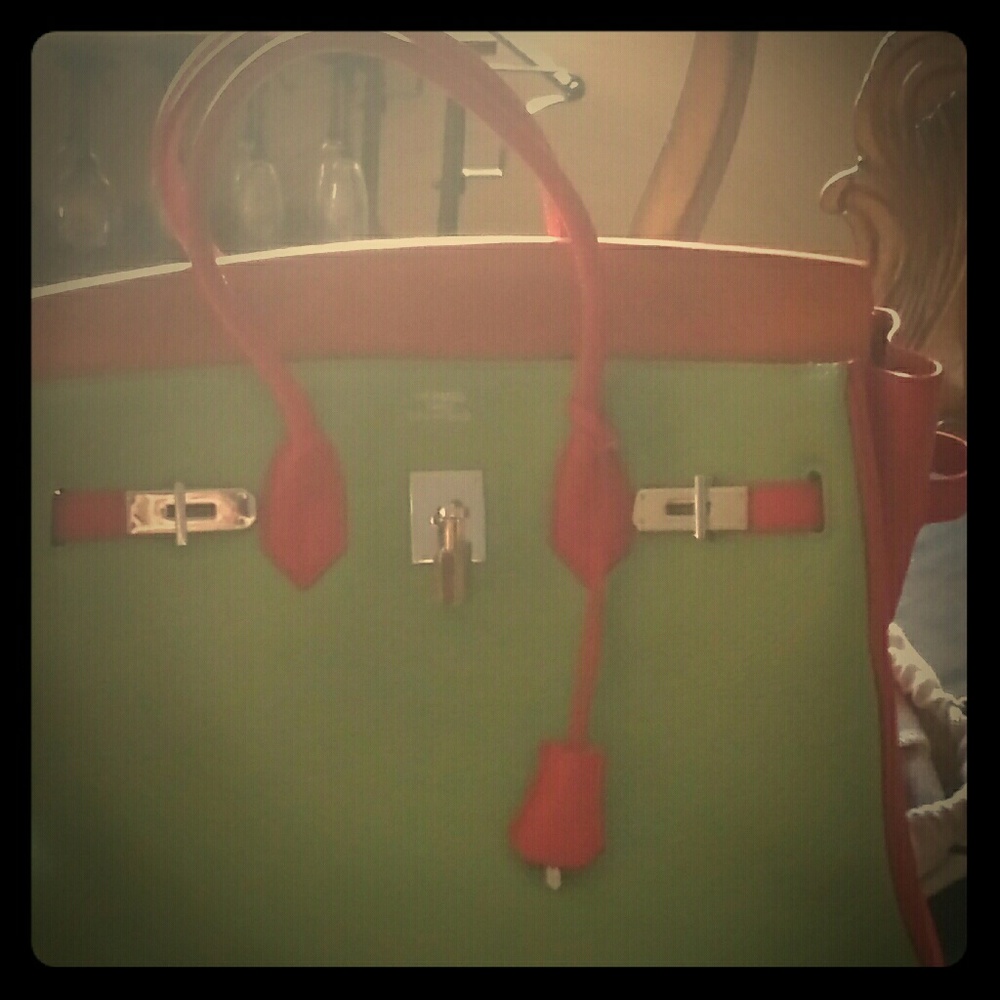 Tri-colored 30cm Handbag